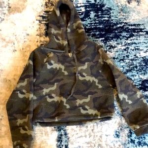 Sherpa crop hoodie